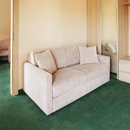 Cannes Bed & Breakfast 3*