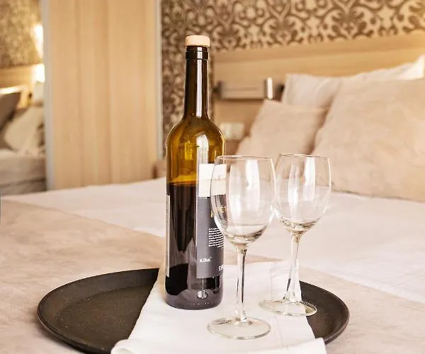 Cannes Bed and Breakfast