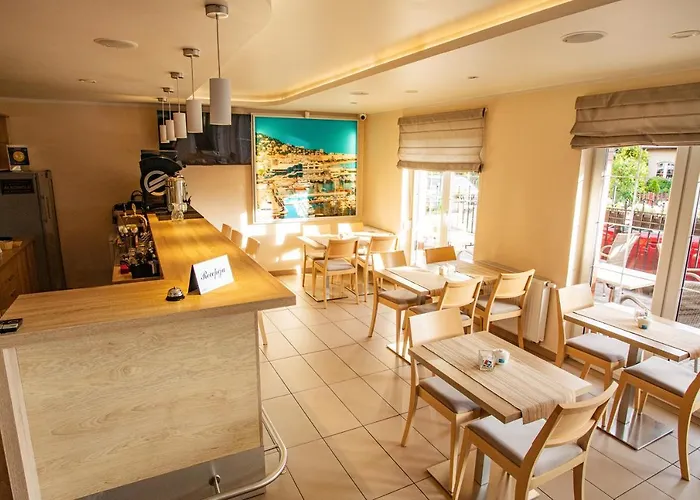 Bed and Breakfast Cannes 3*